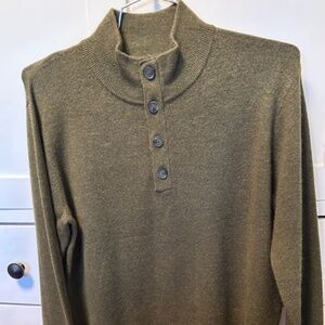 North River Outfitters Size Medium Olive Henley Sweater